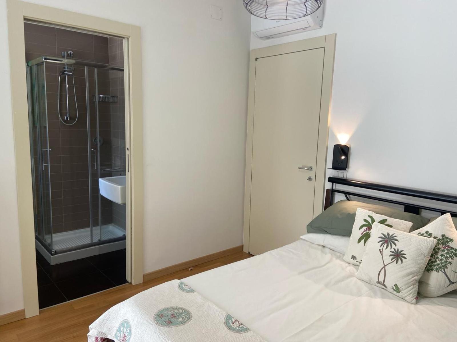 Casa Del Porto Apartment Pesaro Luaran gambar