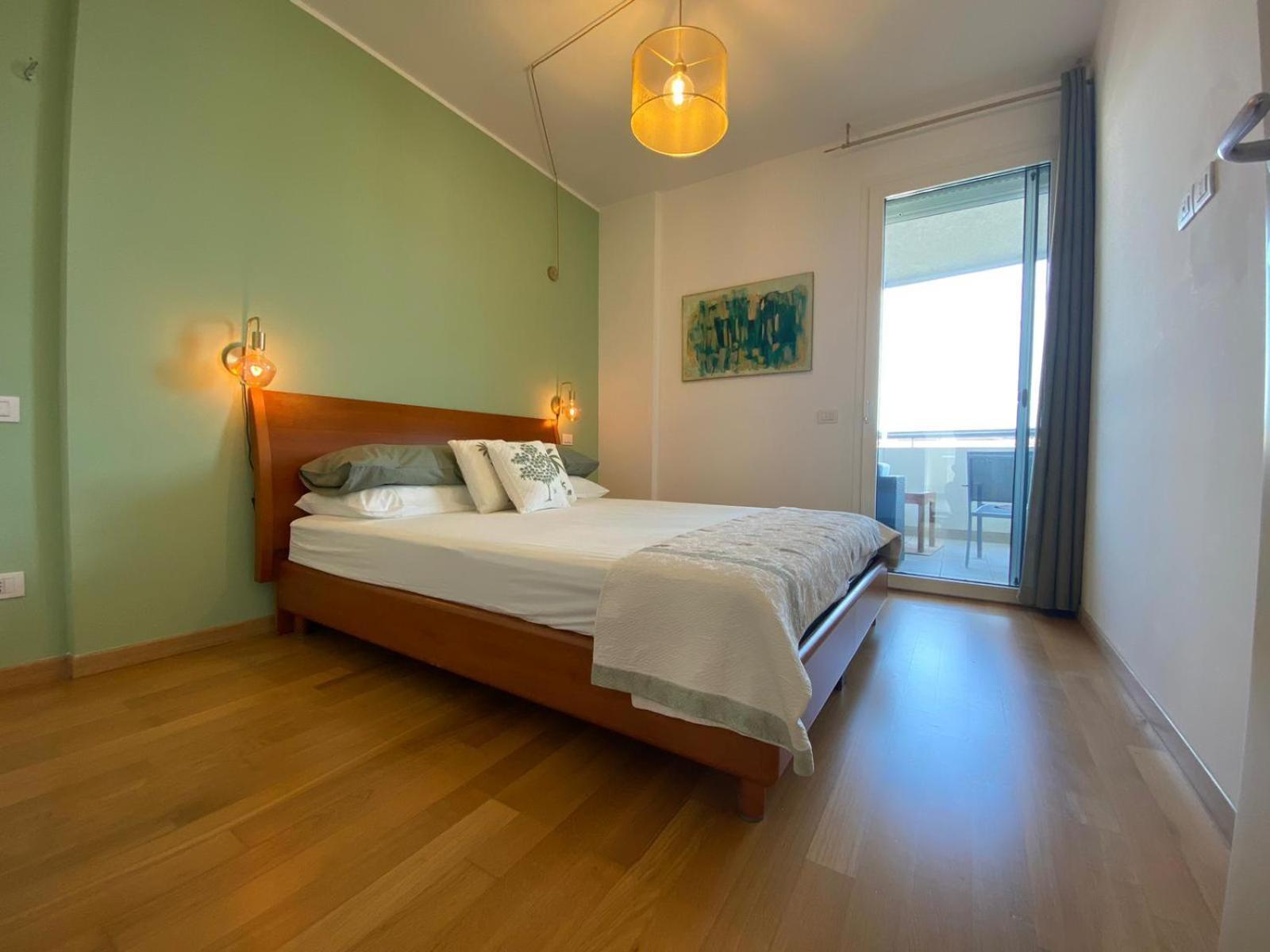 Casa Del Porto Apartment Pesaro Luaran gambar