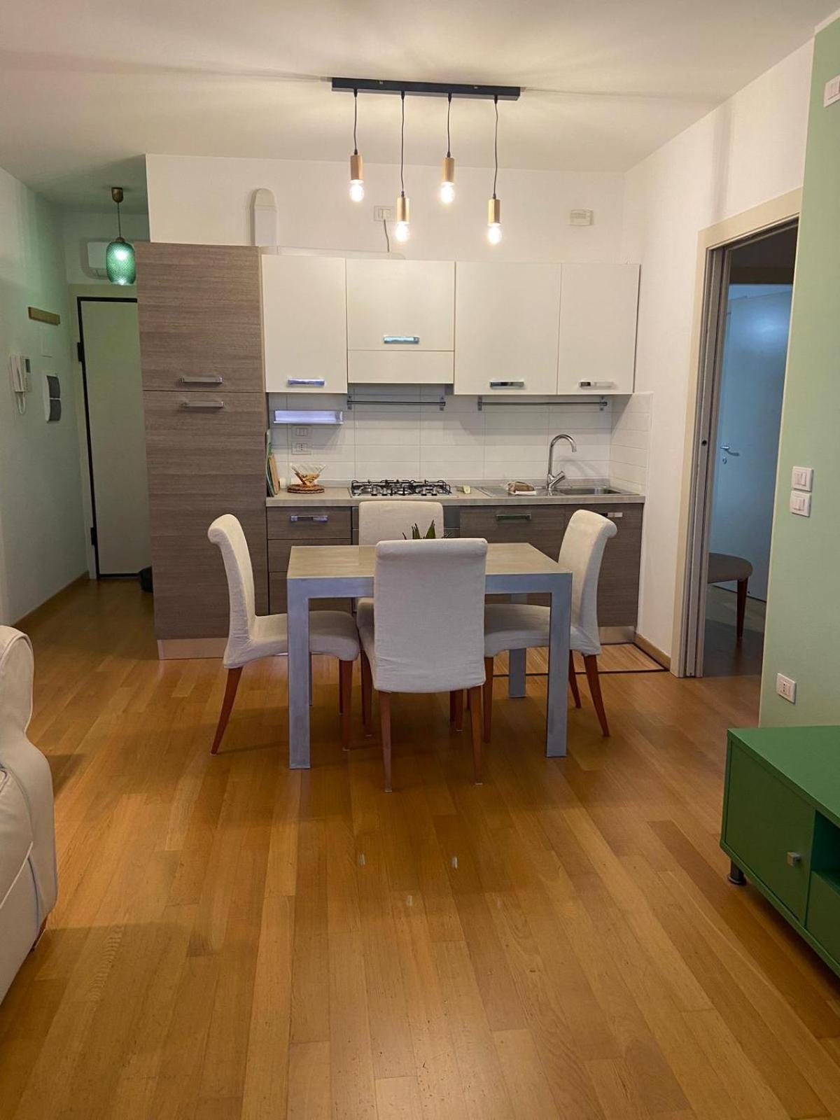 Casa Del Porto Apartment Pesaro Luaran gambar
