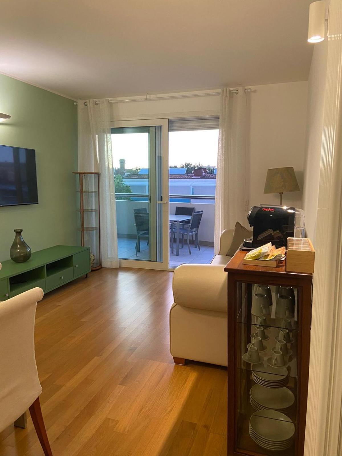 Casa Del Porto Apartment Pesaro Luaran gambar